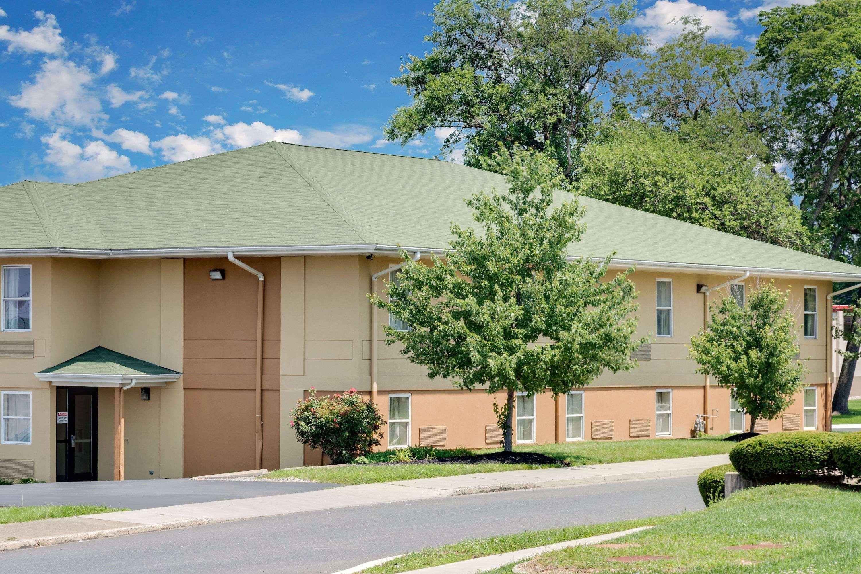 Super 8 By Wyndham Allentown Kültér fotó