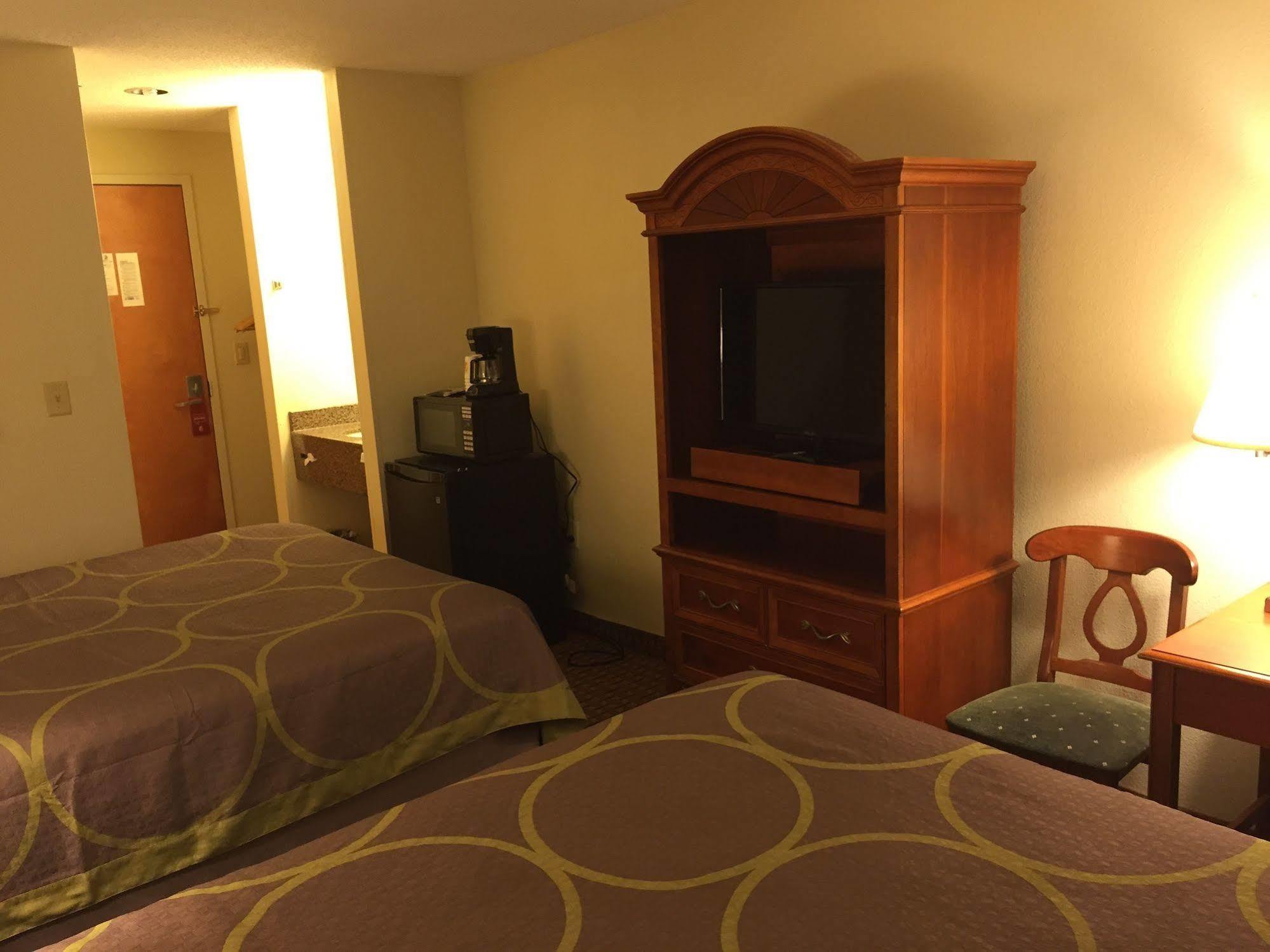 Super 8 By Wyndham Allentown Kültér fotó